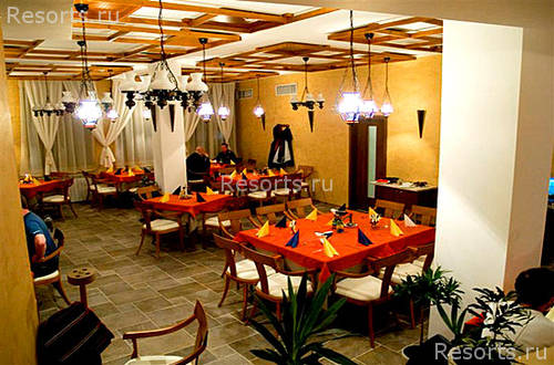Kaphouse Hotel 5